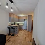 Warsaw-aparts Sokratesa Apartamento